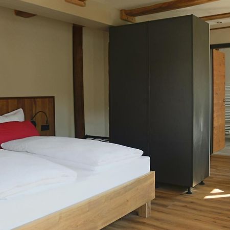 Landgasthof Koenig Von Preussen Helsa Exteriör bild